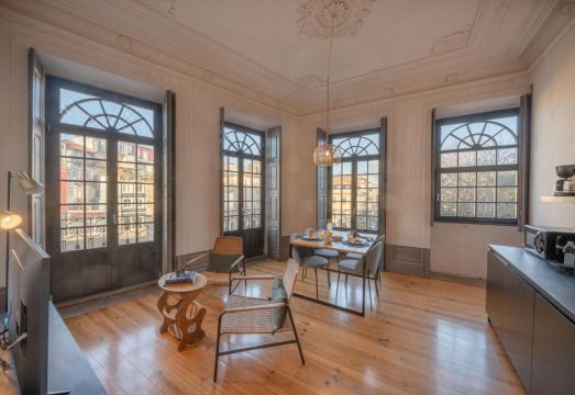 Feel Porto Antique Poveiros Flat II Hotel Overview