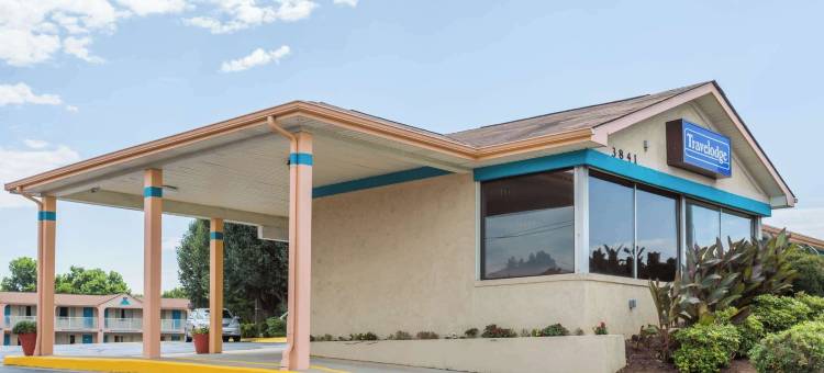 Travelodge by Wyndham Ridgeway Martinsville Area图片