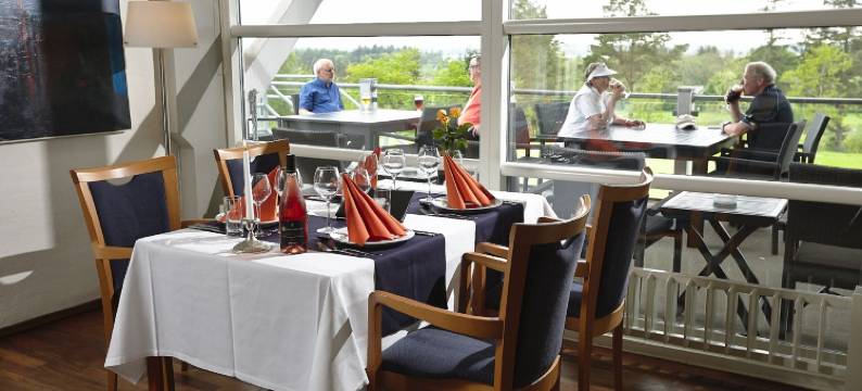 哈尔拜克峡湾高尔夫中心酒店(Hjarbæk Fjord Golfcenter)图片