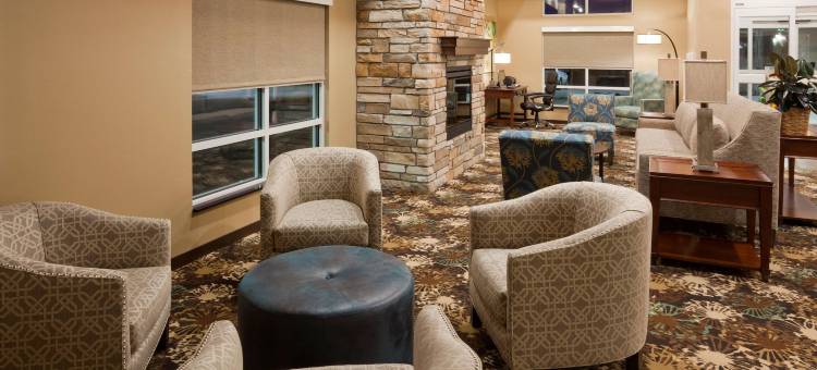 格兰德斯泰套房酒店-山谷市(GrandStay Hotel & Suites Valley City)图片