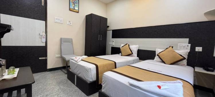 纳提那维尔塔酒店(Hotel Rathnavel Towers)图片