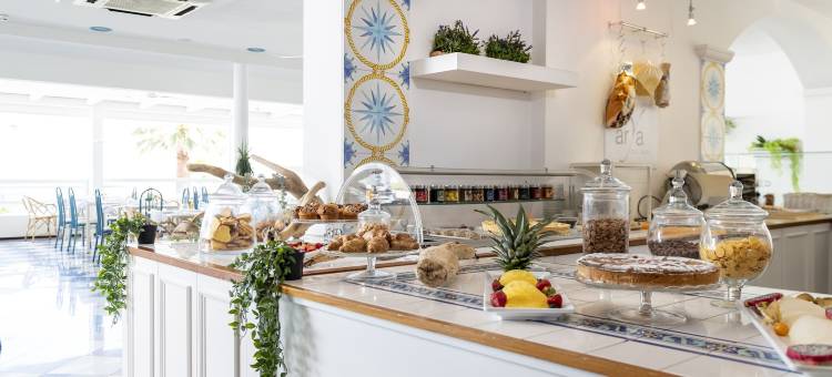 卢克索海滩精品酒店卡托里卡(Luxor Cattolica Beach Hotel)图片