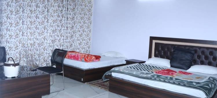 新Shri Anand最佳酒店，位于贝里纳格(New Shri Anand Best Hotel Berinag)图片