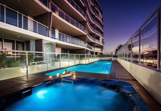 Pandanus Mooloolaba Hotel Overview