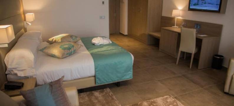 穆斯塔加奈姆和风 AZ 酒店(Az Hotel le Zephyr Mostaganem)图片