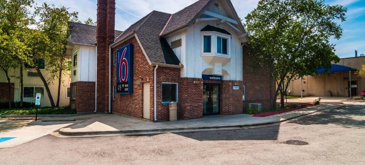 芝加哥北环 - 阿灵顿高地6号汽车旅馆(Motel 6 Arlington Heights, IL - Chicago North Central)图片