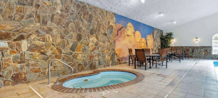 拉什莫尔山舒适套房酒店(Comfort Inn & Suites Mt Rushmore)图片