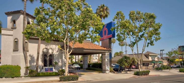 洛杉矶南湾劳恩代尔6号公寓套房酒店(Suites Lawndale, CA – South Bay)图片