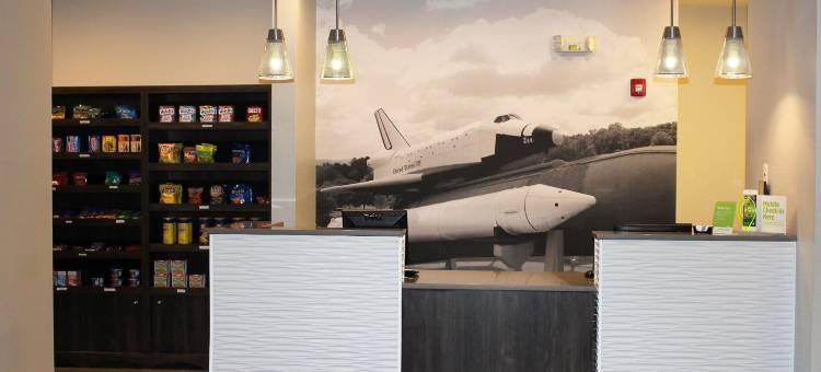 亨茨维尔机场麦迪逊拉昆塔温德姆套房酒店(La Quinta Inn & Suites by Wyndham Huntsville Airport Madison)图片