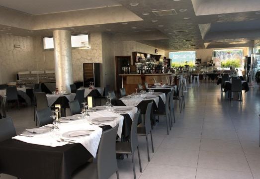 Hotel AuroraHotel Overview