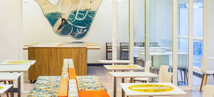 金色郁金香瓜鲁雅酒店(原名德尔芬冲浪酒店)(Golden Tulip Guarujá - Antigo Delphin Surf Hotel)图片