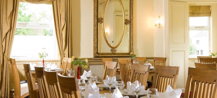 查尔顿汉姆温德姆华美达酒店(Ramada by Wyndham Cheltenham)图片