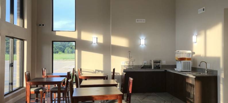 皇家旅馆及套房(Royal Inn & Suites)图片