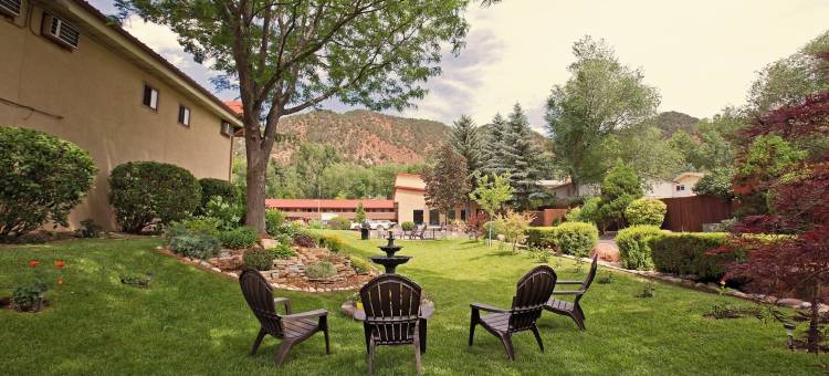 锡达小屋汽车旅馆(Glenwood Springs Cedar Lodge)图片