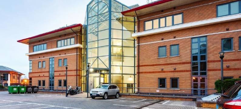 希斯洛华丽公寓停车场酒店(Deluxe Heathrow Apartments & Parking)图片