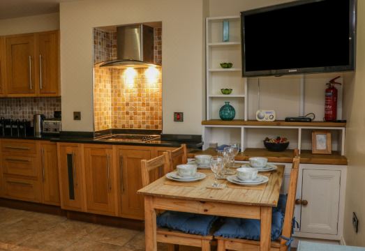 Apartment 6 Hotel Overview