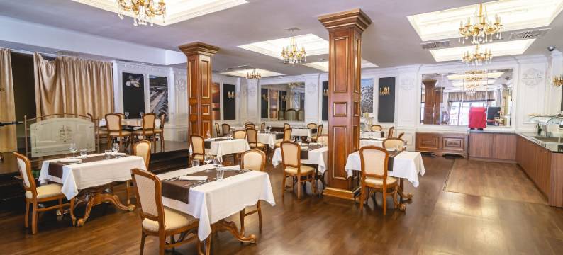 娱乐场和ADMIRAL Skofije酒店(Casino & Hotel Admiral Skofije)图片