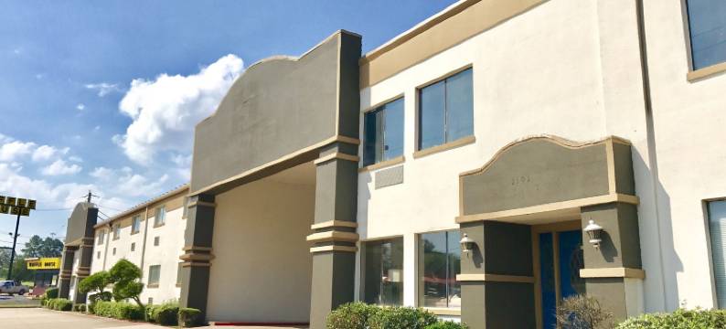 朗维尤骑士酒店(Knights Inn Longview)图片