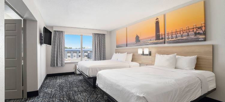 诺顿海岸/马斯基根温德姆戴斯酒店及套房(Days Inn & Suites by Wyndham Norton Shores/Muskegon)图片