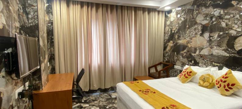 Hotel Sri Pranams Royal Grand图片