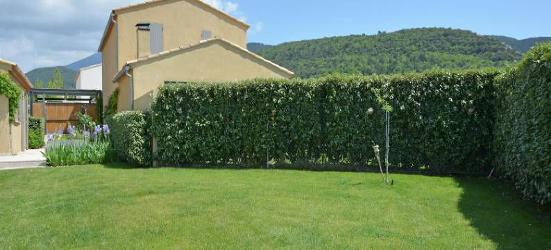 Villa in Malaucène near Mount Ventoux图片