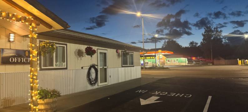 先锋汽车旅馆(The Pioneer Motel)图片