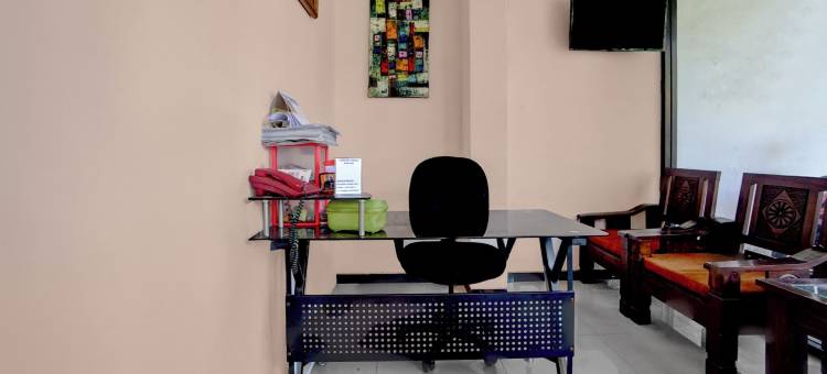 OYO 94899 尼尔斯科斯特伊斯兰旅馆靠近UPN(OYO 94899 Nilskost Syariah Near Upn)图片