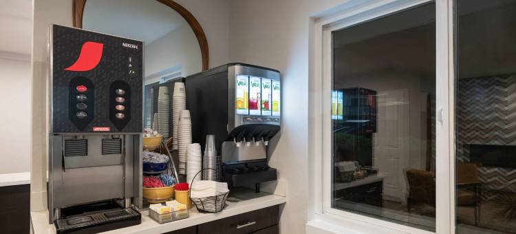 蒙特利市区戴斯酒店(Days Inn by Wyndham Monterey Downtown)图片