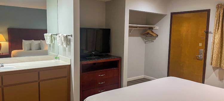 Studio 6 维克多维尔，加州 - 市民中心 / 66号公路(Studio 6 Victorville, CA - Civic Center / Route 66)图片