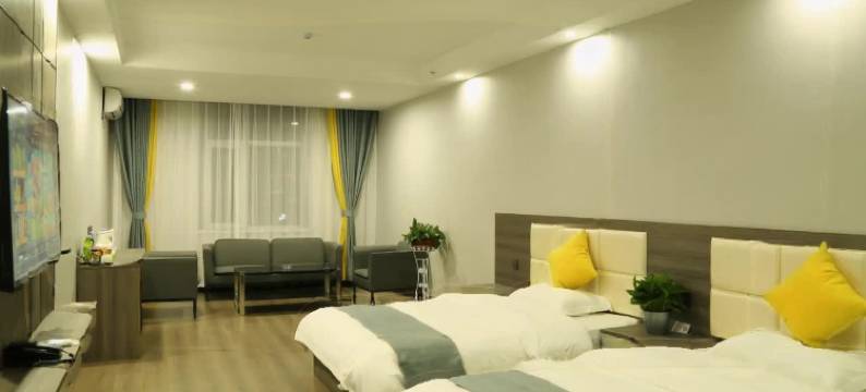 平罗惠融假日酒店(汇融新天地店)图片