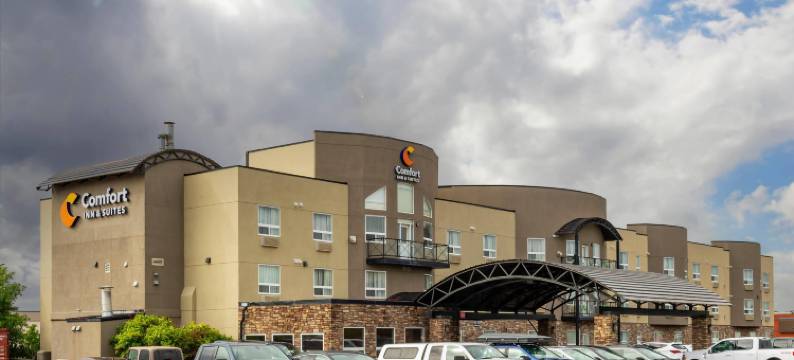 梅迪辛哈特舒适套房酒店(Comfort Inn & Suites)图片