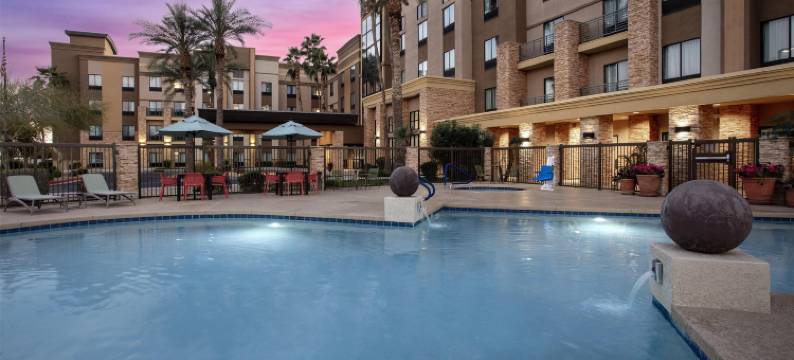 希尔顿欢朋套房酒店-菲尼克斯城格兰岱尔/韦斯特盖特(Hampton Inn & Suites Phoenix Glendale-Westgate)图片