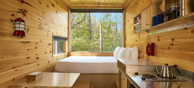 水壶河的明信片小屋，万豪旅享家户外系列(Postcard Cabins Kettle River, Outdoor Collection by Marriott Bonvoy)图片