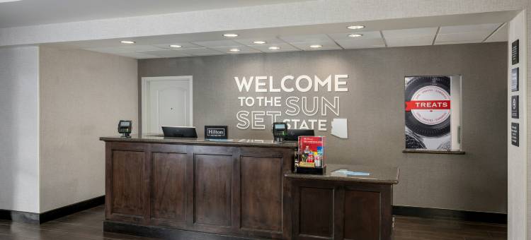 希尔顿欢朋套房酒店-凤凰城17号州际公路欢乐谷(Hampton Inn & Suites Phoenix North/Happy Valley)图片