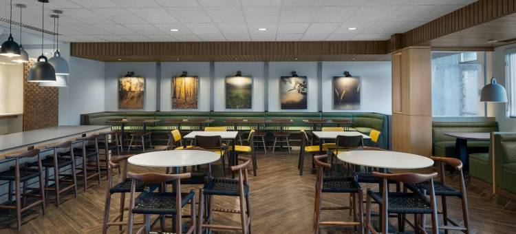 基诺沙普莱曾特普雷里万枫酒店(Fairfield Inn & Suites Kenosha Pleasant Prairie)图片