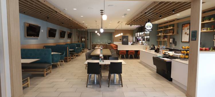 霍普金斯维尔会议中心假日套房酒店(Holiday Inn & Suites HOPKINSVILLE - CONVENTION CTR by IHG)图片