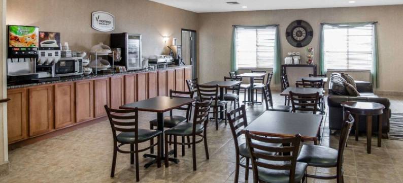 罗德威套房旅馆(Rodeway Inn & Suites)图片