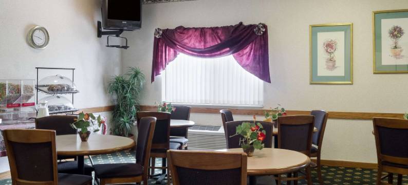 瓦佩顿罗德威酒店(Rodeway Inn)图片