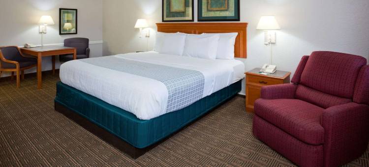 阿尔伯克基机场拉昆塔温德姆酒店(La Quinta Inn by Wyndham Albuquerque Airport)图片