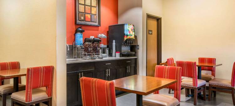 温哥华购物中心附近舒适套房酒店(Comfort Suites Near Vancouver Mall)图片