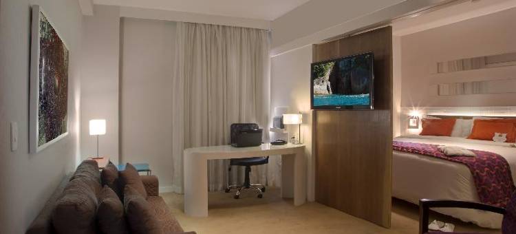阿尔法城品质套房酒店(Quality Suites Alphaville)图片