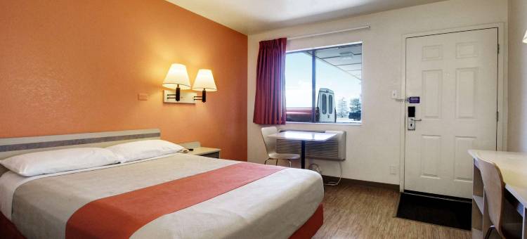 Super 8 by Wyndham Woods Cross/Salt Lake City North(Super 8 by Wyndham Woods Cross/Salt Lake City North)图片