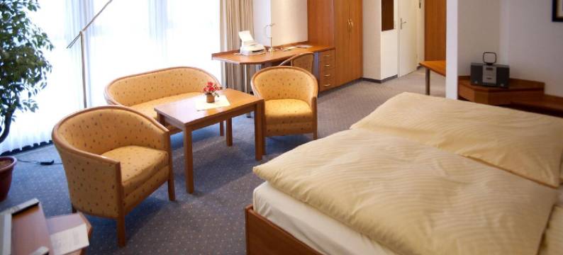 金林德公园酒店(Parkhotel Goldlinde)图片