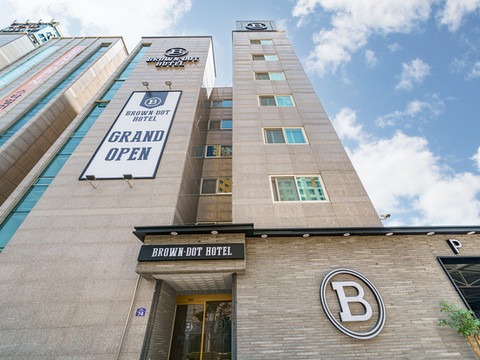 布朗点酒店扶安边山