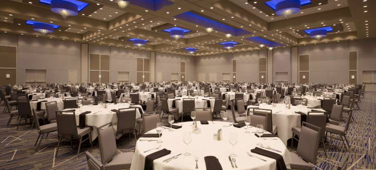 堪萨斯城奥拉西希尔顿安泊酒店(Embassy Suites by Hilton Kansas City Olathe)图片