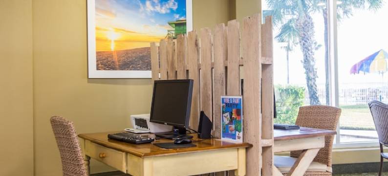 杰基尔岛戴斯套房酒店(Days Inn & Suites by Wyndham Jekyll Island)图片