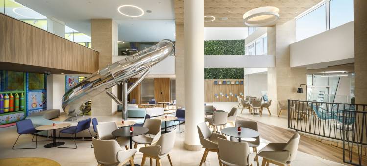 吉兰德拉度假村，瓦拉玛精选(Girandella Valamar Collection Resort)图片