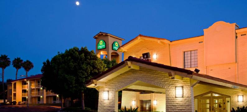 圣地亚哥丘拉维斯塔拉昆塔温德姆酒店(La Quinta Inn by Wyndham San Diego Chula Vista)图片