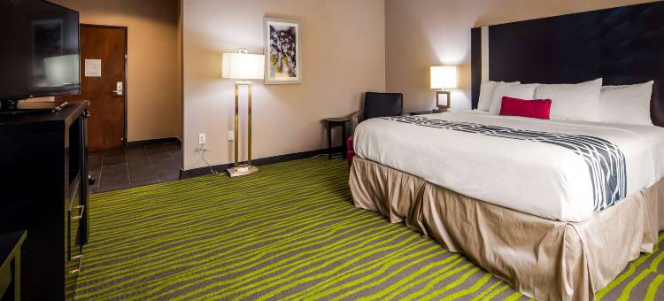 狄利贝斯特韦斯特优质套房酒店(Best Western Plus Dilley Inn  Suites)图片