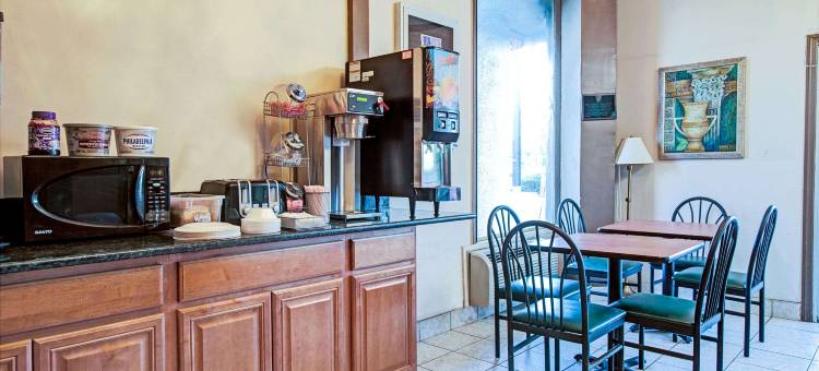 南哈肯萨克骑士酒店(Knights Inn South Hackensack)图片